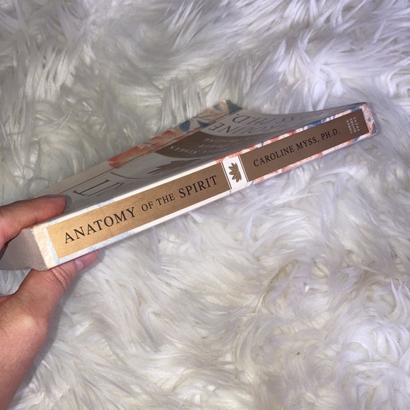 🌼ANATOMY OF THE SPIRIT by Caroline Myss Book - Picture 2 of 7